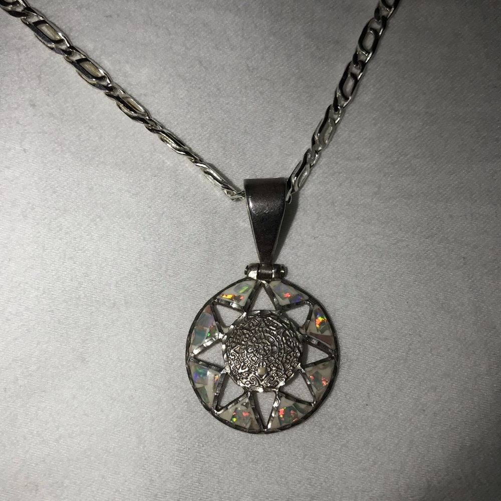 Neckless